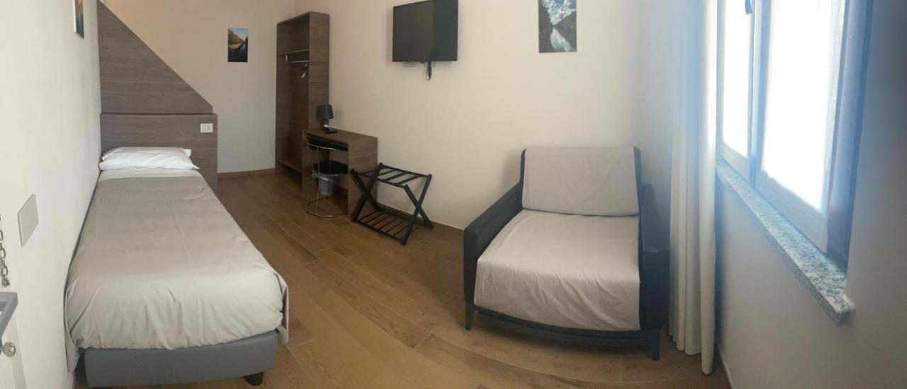 Villoresi Rooms Castano Primo Eksteriør bilde
