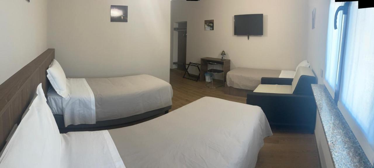 Villoresi Rooms Castano Primo Eksteriør bilde
