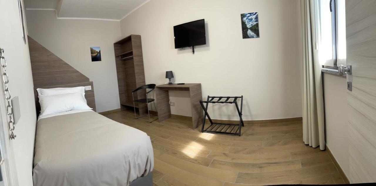 Villoresi Rooms Castano Primo Eksteriør bilde